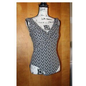 NipTuck One Piece Swimsuit Ruffled Neckline Navy Marine Size 8